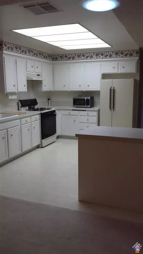 32100 Crystalaire Dr, Llano, CA 93544 photo 4