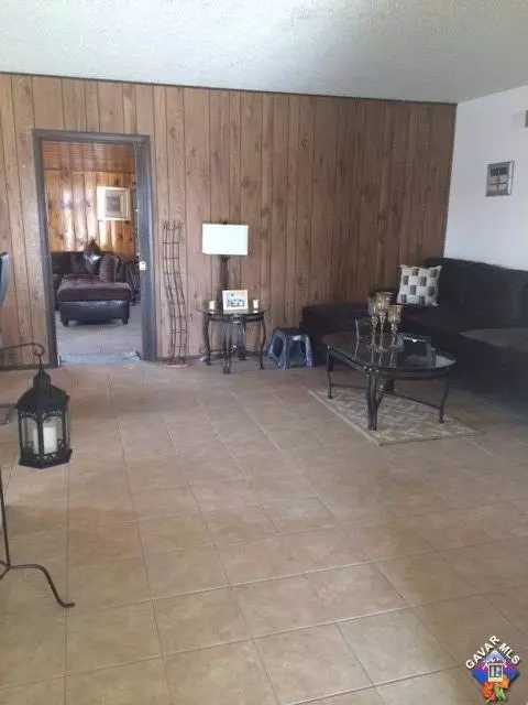 45575 Sancroft Ave, Lancaster, CA 93535 photo 2