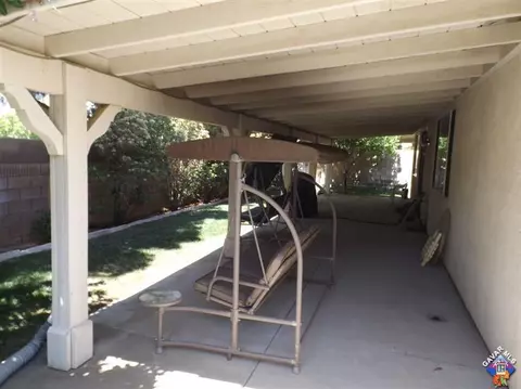 45643 Coventry Ct, Lancaster, CA 93534 photo 2