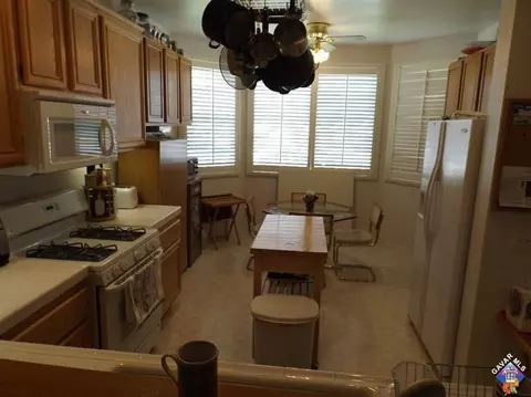 45643 Coventry Ct, Lancaster, CA 93534 photo 3