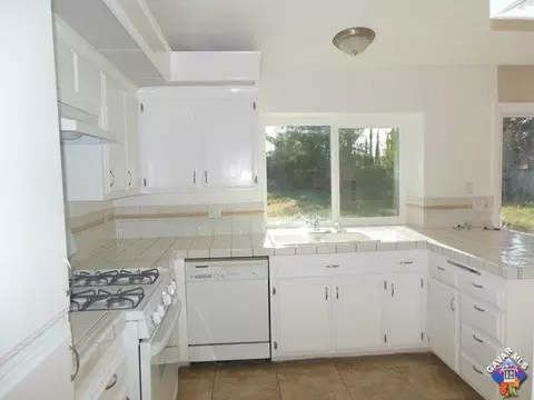 1460 Springline Dr, Palmdale, CA 93550 photo 14