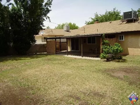 1122 E Avenue J5, Lancaster, CA 93535 photo 2