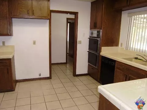 1122 E Avenue J5, Lancaster, CA 93535 photo 9