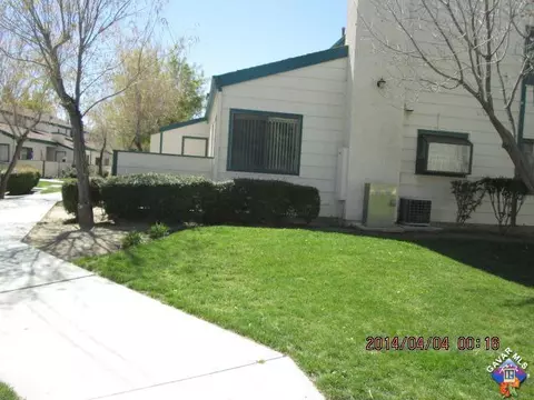44544 E 15th St #16, Lancaster, CA 93535 photo 2