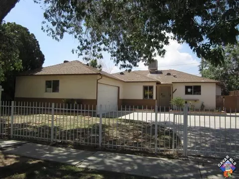 38657 Puerta Ave, Palmdale, CA 93550 photo 2