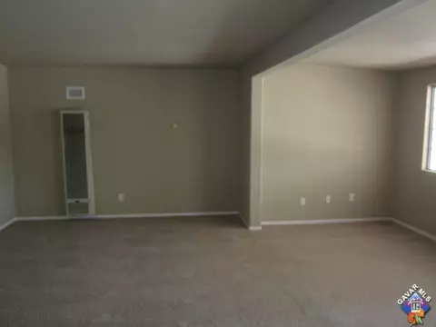 38657 Puerta Ave, Palmdale, CA 93550 photo 3