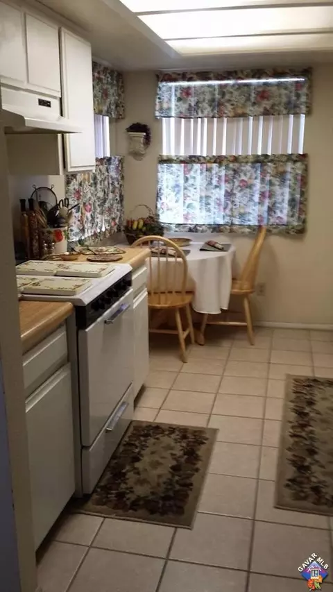 44200 Kingtree Ave #35, Lancaster, CA 93534 photo 13