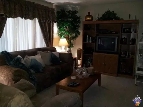 44200 Kingtree Ave #35, Lancaster, CA 93534 photo 3