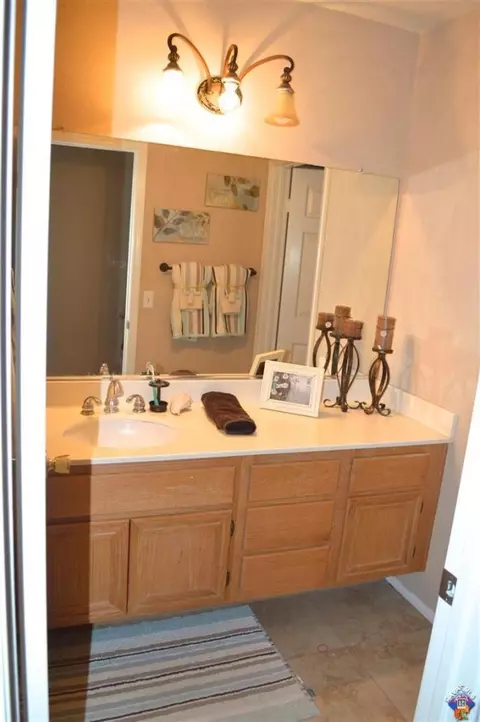 6031 Devonshire Dr, Palmdale, CA 93551 photo 17