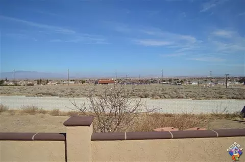 6031 Devonshire Dr, Palmdale, CA 93551 photo 32