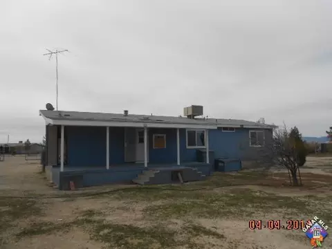 1701 Winter Ave, Rosamond, CA 93560 photo 4