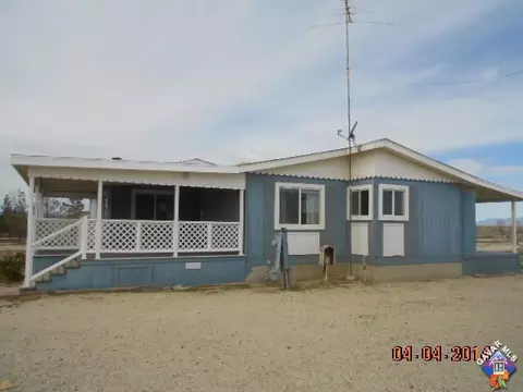 1701 Winter Ave, Rosamond, CA 93560 photo 3