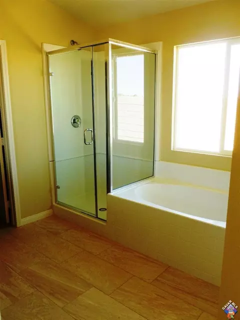 2103 E Kettering St, Lancaster, CA 93535 photo 8