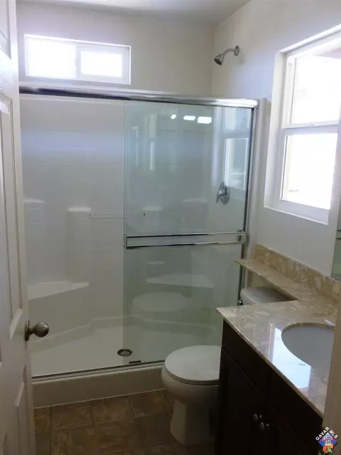 2103 E Kettering St, Lancaster, CA 93535 photo 4