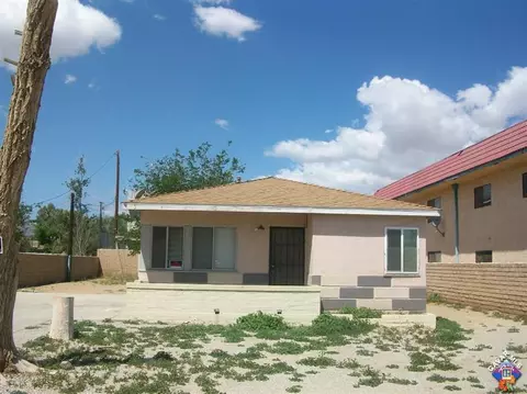 1236 Avenue Q E, Palmdale, CA 93550 photo 1