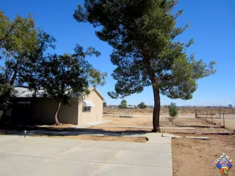 42057 5th Street St E, Lancaster, CA 93535 photo 23