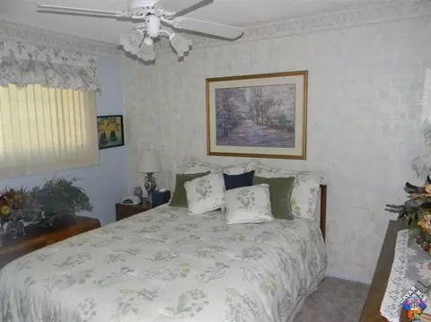 44318 Downsview Rd, Lancaster, CA 93535 photo 14