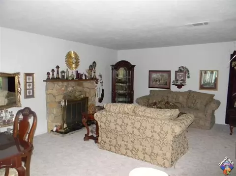 44318 Downsview Rd, Lancaster, CA 93535 photo 7