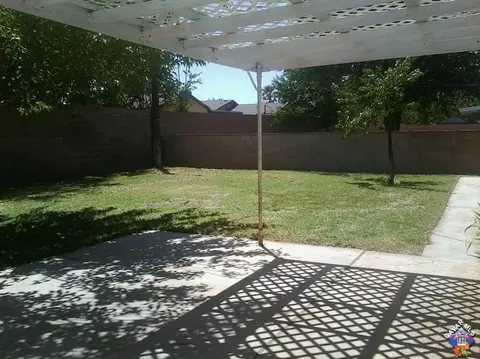 44944 Andale Ave, Lancaster, CA 93535 photo 8