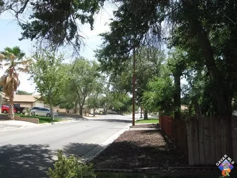 45523 Sancroft Ave, Lancaster, CA 93535 photo 3