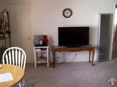 1034 Avenue P5 E, Palmdale, CA 93550 photo 4