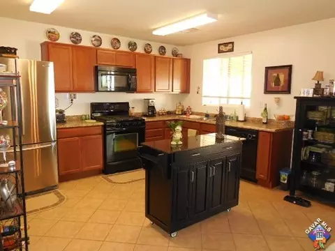 3351 James Ct, Lancaster, CA 93535 photo 3
