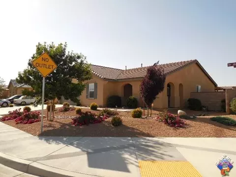 3351 James Ct, Lancaster, CA 93535 photo 2