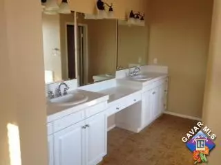 1802 E Avenue K6, Lancaster, CA 93535 photo 3