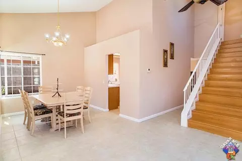 37613 Peach Dr, Palmdale, CA 93550 photo 5