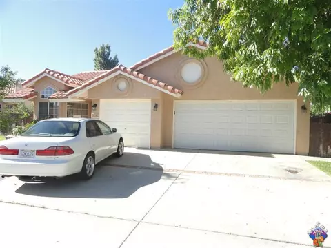 3646 E Toscany Ct, Palmdale, CA 93550 photo 2