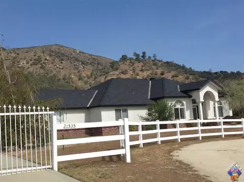 21535 Oak Knoll Dr, Tehachapi, CA 93561 photo 2
