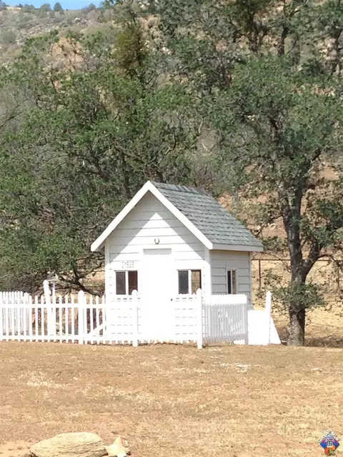 21535 Oak Knoll Dr, Tehachapi, CA 93561 photo 14