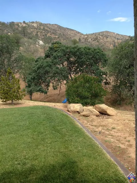 21535 Oak Knoll Dr, Tehachapi, CA 93561 photo 10