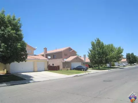 44103 E 17th Street St, Lancaster, CA 93535 photo 3