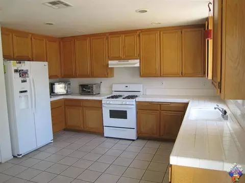 44103 E 17th Street St, Lancaster, CA 93535 photo 4