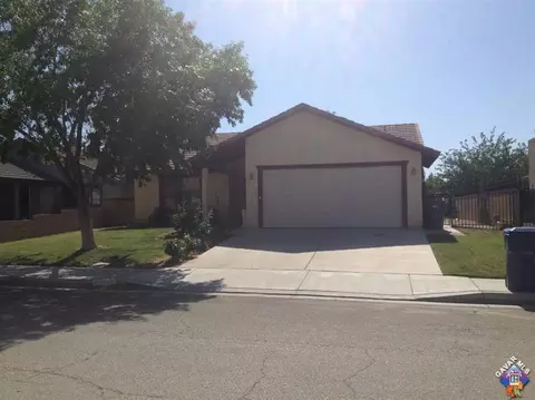 45015 Cabree Ct, Lancaster, CA 93535 photo 4