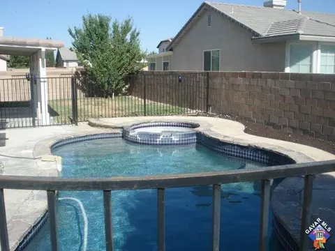 4542 Jade Ct, Lancaster, CA 93536 photo 3