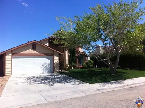 37242 Crescent Ct, Palmdale, CA 93550 photo 1