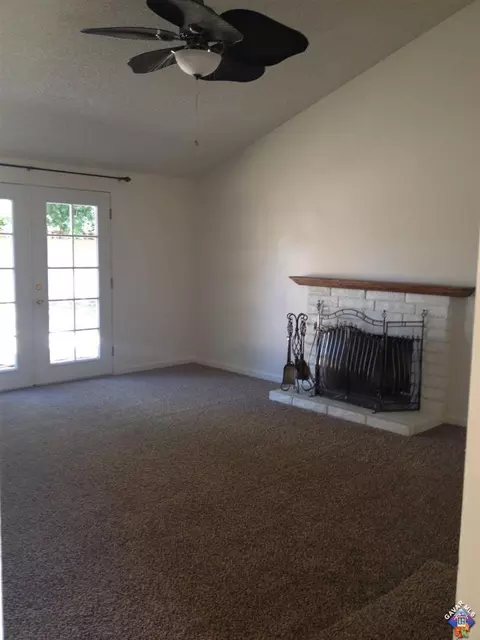 44251 Raysack Ave, Lancaster, CA 93535 photo 2