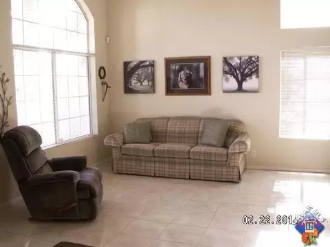 44535 Stillwater Dr, Lancaster, CA 93536 photo 7