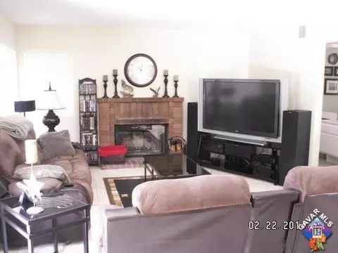 44535 Stillwater Dr, Lancaster, CA 93536 photo 3