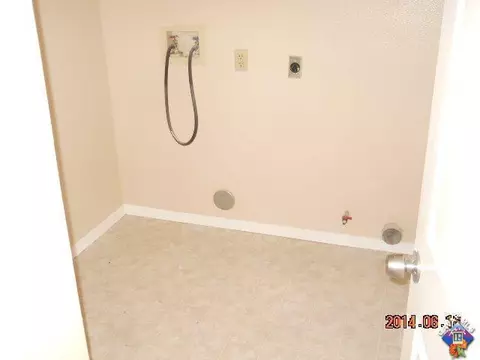 638 Beverly Ct, Lancaster, CA 93535 photo 15