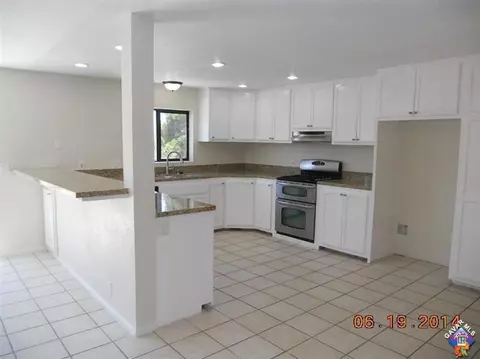 28200 Black Gold Way, Tehachapi, CA 93561 photo 4