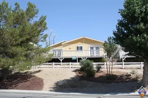 2332 Rangeview Dr, Rosamond, CA 93560 photo 2