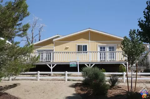 2332 Rangeview Dr, Rosamond, CA 93560 photo 1