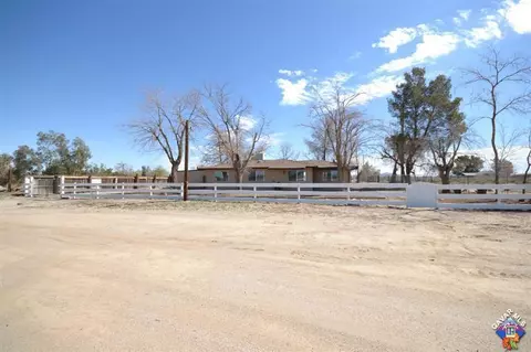 44603 95th St, Lancaster, CA 93535 photo 2