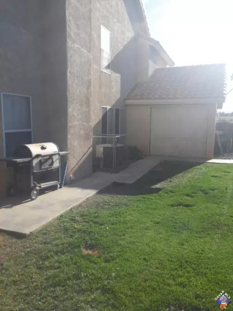 42450 W 57th St, Lancaster, CA 93536 photo 3