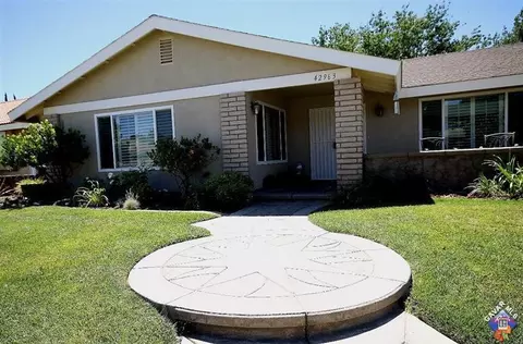 42963 Cinema Ave, Lancaster, CA 93534 photo 2