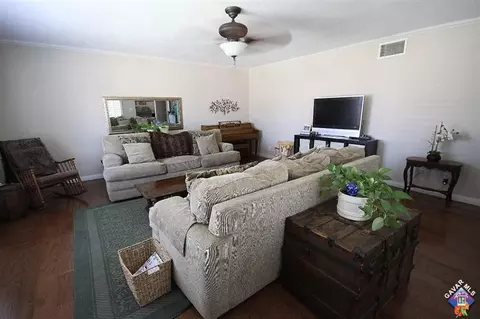 42963 Cinema Ave, Lancaster, CA 93534 photo 3