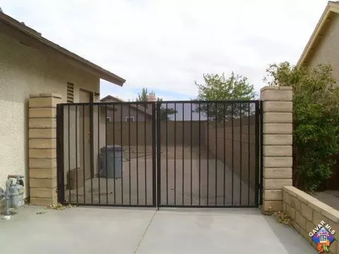 111 Horizon Rd, Palmdale, CA 93550 photo 2